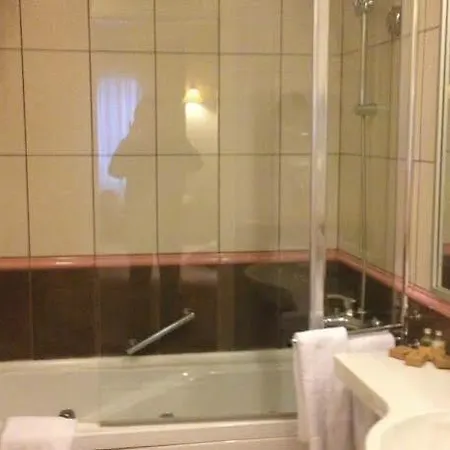 Bay Nihat Lale Hotell Ayvalı