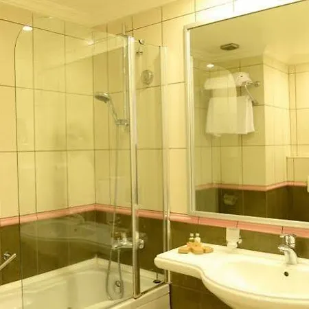 Hotell Bay Nihat Lale Ayvalı