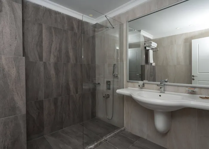 Bay Nihat Lale Ayvalı